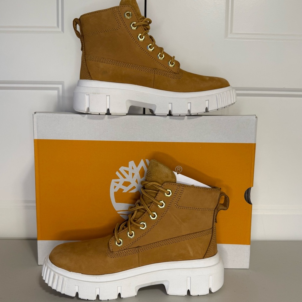 Timberland - Picture 5 of 9